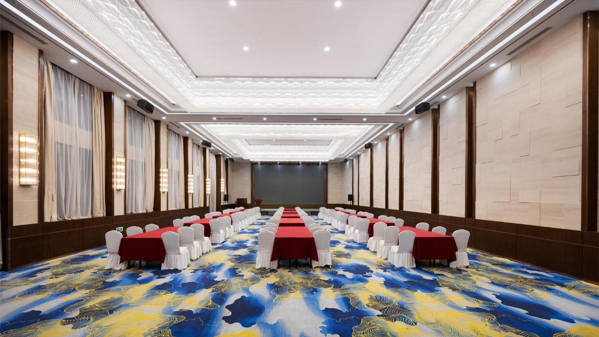 Holiday Inn Express Zhengzhou Airport By Ihg Xinzheng  Экстерьер фото